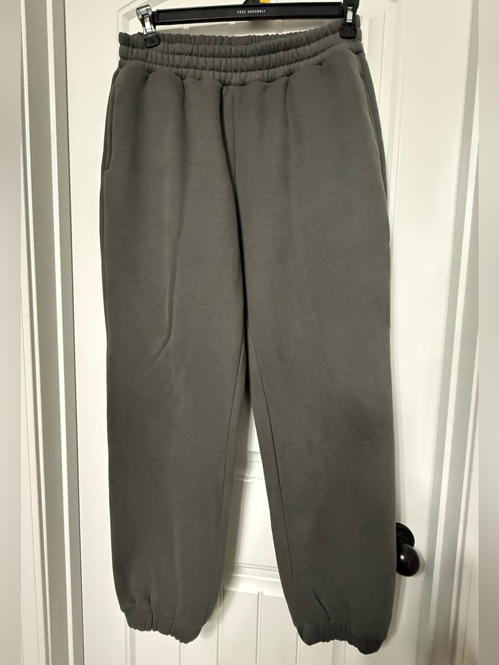 Comfrt Sweatpants L charcoal gray